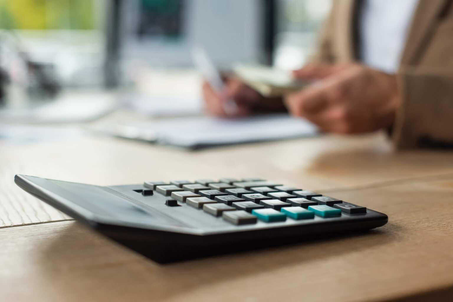 Comment calculer 55 000 brut en net 